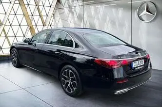 Mercedes-Benz E 200, 2.0, 150 kW, бензин, автомат, полный привод