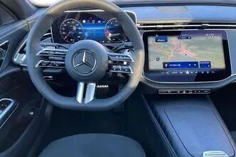 Mercedes-Benz E 200, 2.0, 150 kW, бензин, автомат