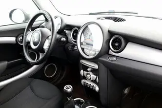 MINI Clubman, 1.6, 80 kW, дизель, механическая, передний привод