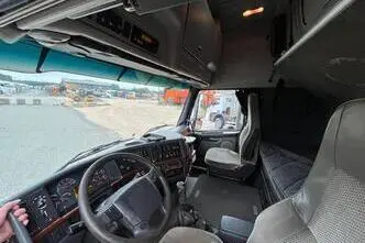 Volvo FH 12 460 6x2, 12.1, 338 kW, дизель, механическая, задний привод