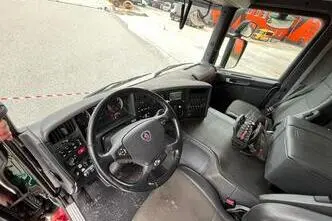 Scania P, 302 kW, diisel, automaat