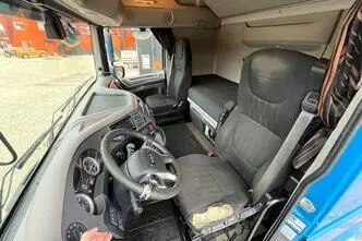 DAF XF 530 6x2, 390 kW, diesel, automatic