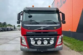 Volvo FM 330 6x2*4, 248 kW, дизель, автомат