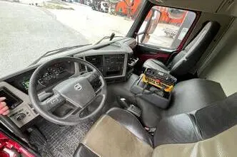 Volvo FM 330 6x2*4, 248 kW, дизель, автомат