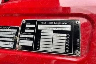 Volvo FM 330 6x2*4, 248 kW, дизель, автомат