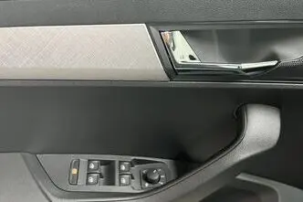 Škoda Karoq, 1.0, 85 kW, bensiin, manuaal, esivedu