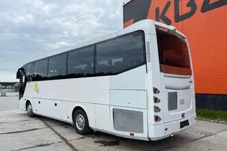 Isuzu Visigo 4x2, 6.7, 182 kW, diisel, automaat, tagavedu