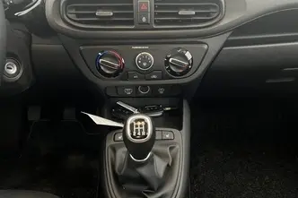 Hyundai i10, 1.0, 49 kW, petrol, manual, front-wheel drive