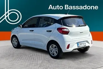 Hyundai i10, 1.0, 49 kW, petrol, manual, front-wheel drive
