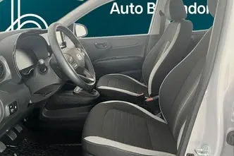 Hyundai i10, 1.0, 49 kW, petrol, manual, front-wheel drive