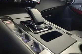DS 7, 1.6, 221 kW, plug-in hybrid, automatic, four-wheel drive