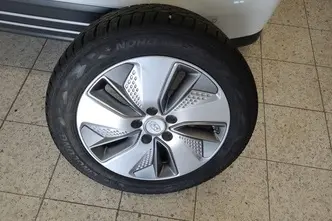 Hyundai Kona, электричество, автомат, передний привод