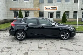 Volvo V40, 2.0, 88 kW, diesel, manual, front-wheel drive