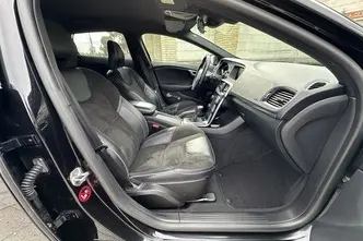 Volvo V40, 2.0, 88 kW, diesel, manual, front-wheel drive