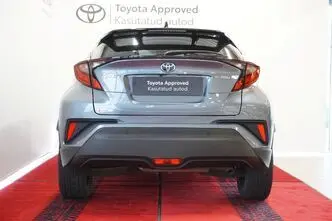 Toyota C-HR, 1.8, 72 kW, гибрид, автомат, передний привод