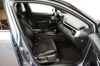 Toyota C-HR, 1.8, 72 kW, гибрид, автомат, передний привод