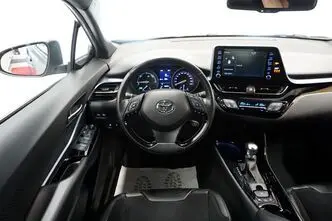 Toyota C-HR, 1.8, 72 kW, гибрид, автомат, передний привод
