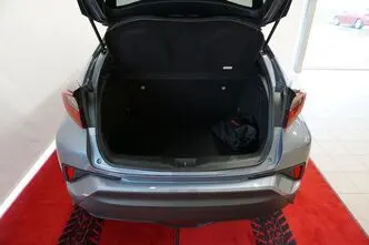 Toyota C-HR, 1.8, 72 kW, гибрид, автомат, передний привод