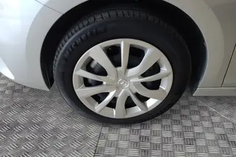 Opel Corsa, elekter, automaat, esivedu