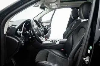 Mercedes-Benz GLC 350, 2.0, 235 kW, automatic, four-wheel drive