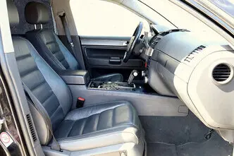 Volkswagen Touareg, 3.0, 165 kW, дизель, автомат, полный привод