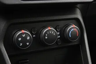 Dacia Sandero, 1.0, 49 kW, бензин, механическая, передний привод