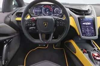 Lamborghini Revuelto, 6.5, 607 kW, hübriid, automaat, nelikvedu