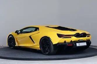 Lamborghini Revuelto, 6.5, 607 kW, hübriid, automaat, nelikvedu