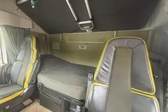 Volvo FH16 750 6X2, 552 kW, diisel, automaat