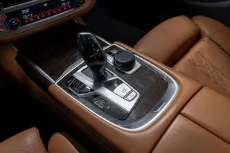 BMW 730, 3.0, 195 kW, diisel, automaat, nelikvedu