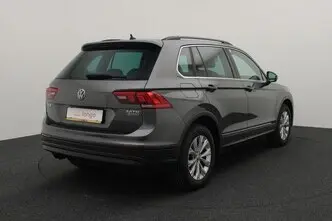 Volkswagen Tiguan, 2.0, 132 kW, бензин, автомат, полный привод