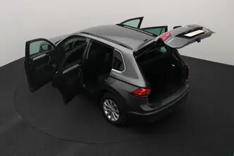 Volkswagen Tiguan, 2.0, 132 kW, бензин, автомат, полный привод