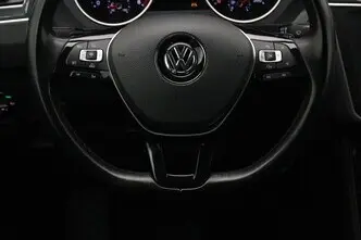 Volkswagen Tiguan, 2.0, 132 kW, бензин, автомат, полный привод