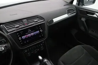 Volkswagen Tiguan, 2.0, 132 kW, бензин, автомат, полный привод
