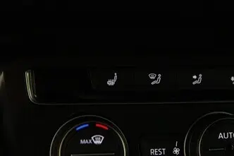 Volkswagen Tiguan, 2.0, 132 kW, бензин, автомат, полный привод