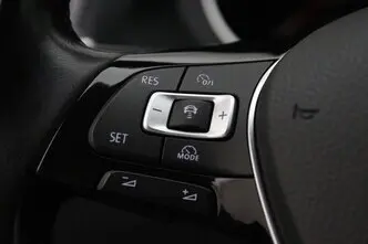 Volkswagen Tiguan, 2.0, 132 kW, бензин, автомат, полный привод