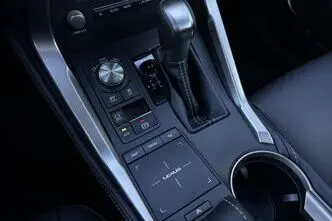 Lexus NX 300h, 2.5, 114 kW, hübriid, automaat, nelikvedu