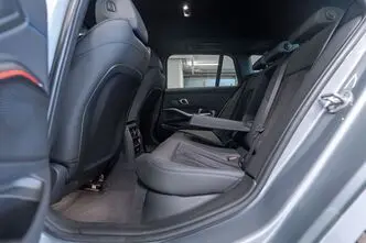 BMW 320, 2.0, hybrid, automatic, four-wheel drive