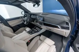 BMW X5, 3.0, 210 kW, plug-in hybrid, automatic, four-wheel drive