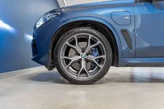 BMW X5, 3.0, 210 kW, plug-in hybrid, automatic, four-wheel drive