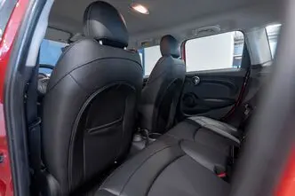 MINI Cooper, 1.5, 100 kW, bensiin, automaat, esivedu