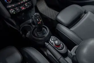 MINI Cooper, 1.5, 100 kW, bensiin, automaat, esivedu