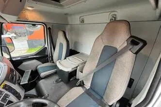 Volvo FL 280 4x2, 210 kW, diesel, automatic