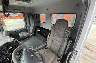 Mercedes-Benz Actros, 235 kW, дизель, автомат