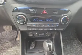 Hyundai Tucson, 1.6, 100 kW, дизель, автомат, полный привод