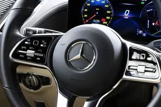 Mercedes-Benz EQC, 135 kW, электричество, автомат, полный привод
