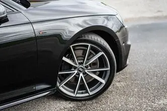 Audi A4, 3.0, 200 kW, diesel, automatic, four-wheel drive