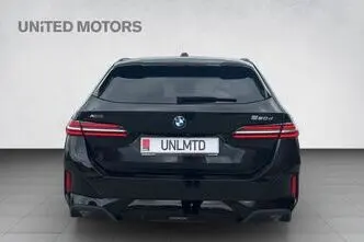 BMW 520, 2.0, 145 kW, гибрид, автомат, полный привод