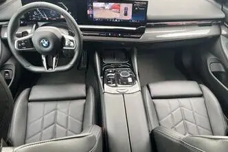 BMW 520, 2.0, 145 kW, гибрид, автомат, полный привод