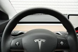 Tesla Model 3, 324 kW, electric, automatic, four-wheel drive